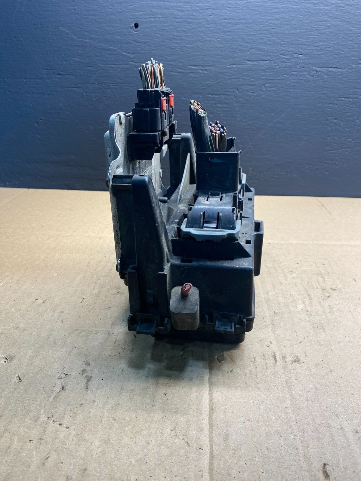2008 Dodge Durango Multifunction Unit Module Fuse Box Body Control AB4221 DG2