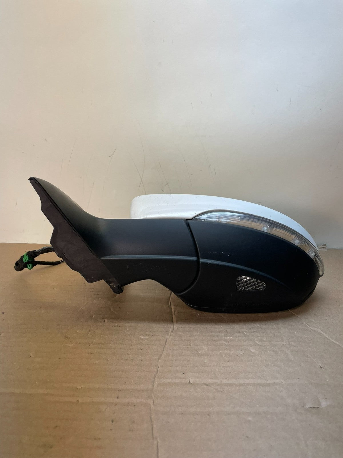 2013 to 2017 Volkswagen CC Left Driver LH Power Door View Mirror ai0426 DG3
