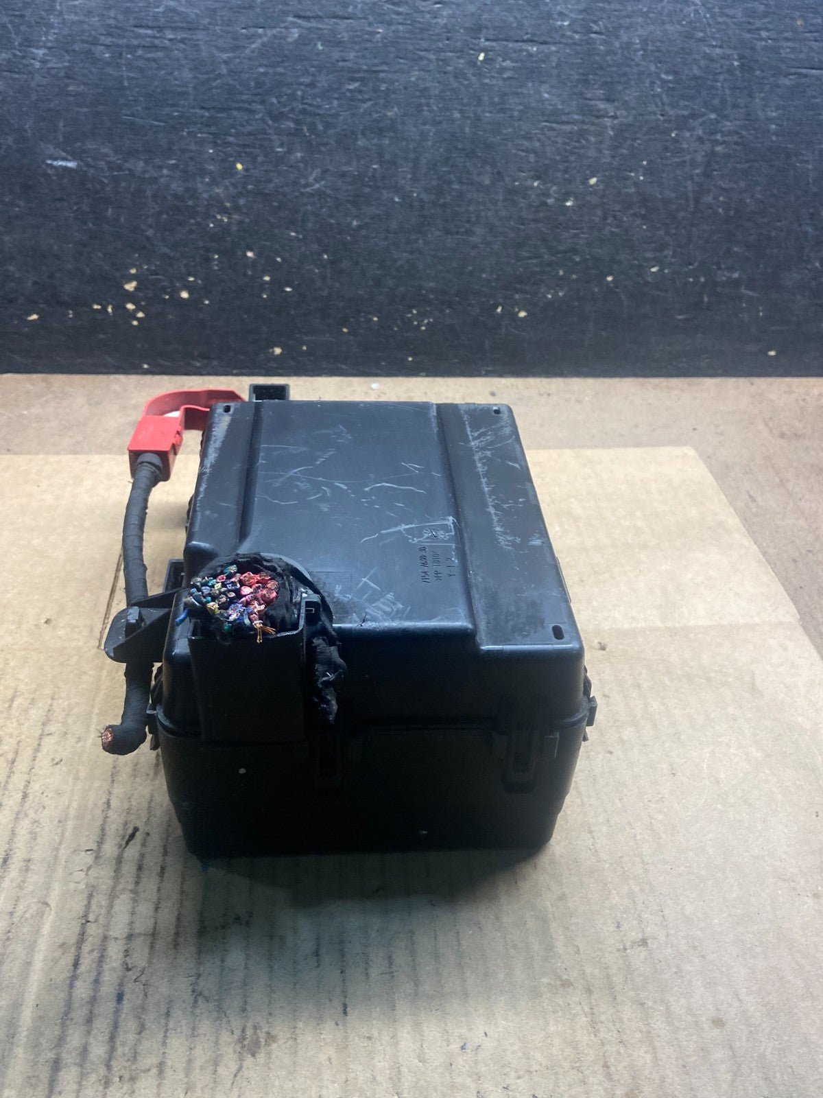 Dodge Chrysler Fuse Box p68164178ac Y4357 PS2