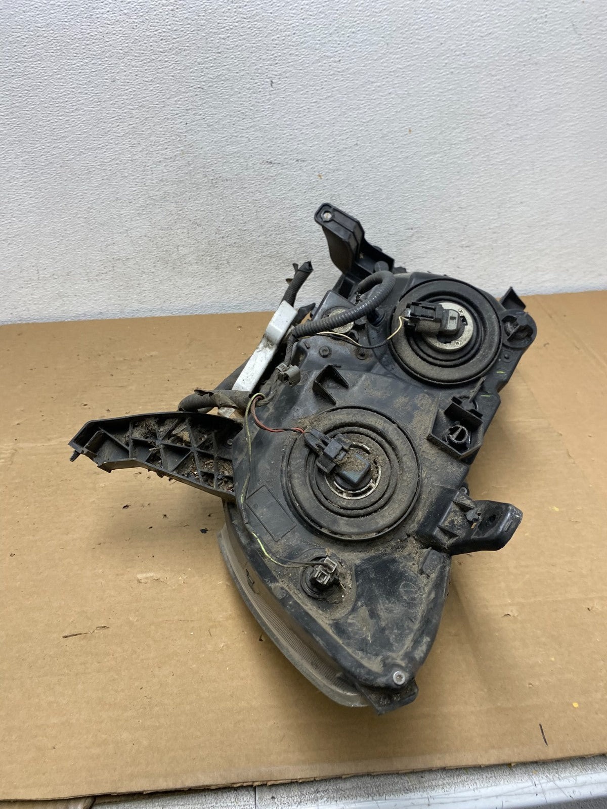 2013 to 2016 Nissan Pathfinder Right Passenger RH Side Headlight AD3953 DW8