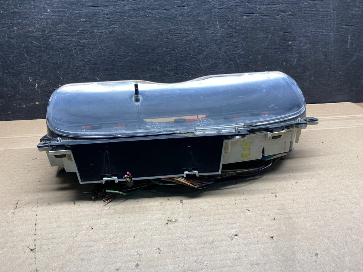 2001-2002 Ford Econoline E250 E350 Van Speedometer Instrument Cluster AH7529 DG3