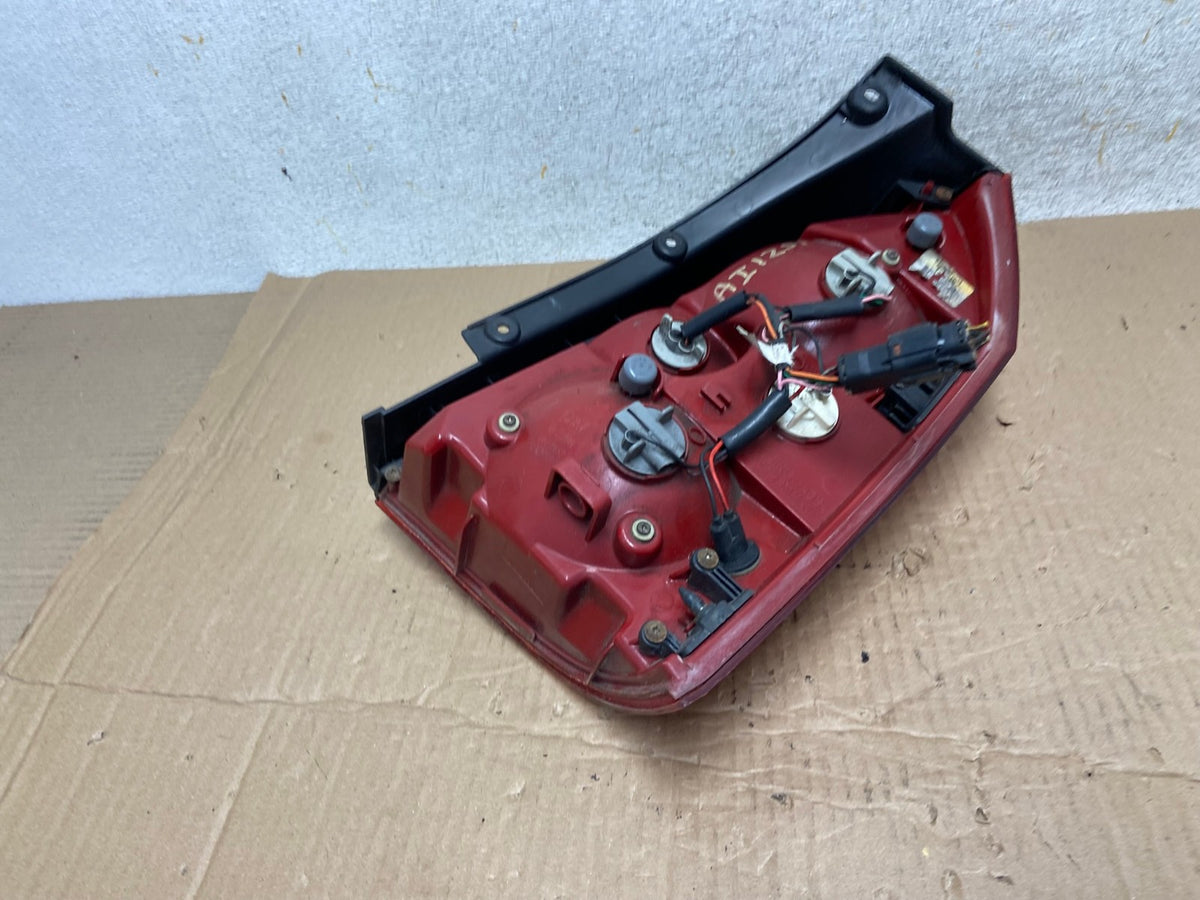 2005 to 2009 Hyundai Tucson Left Driver Lh Side Tail Light AI1251 LK4
