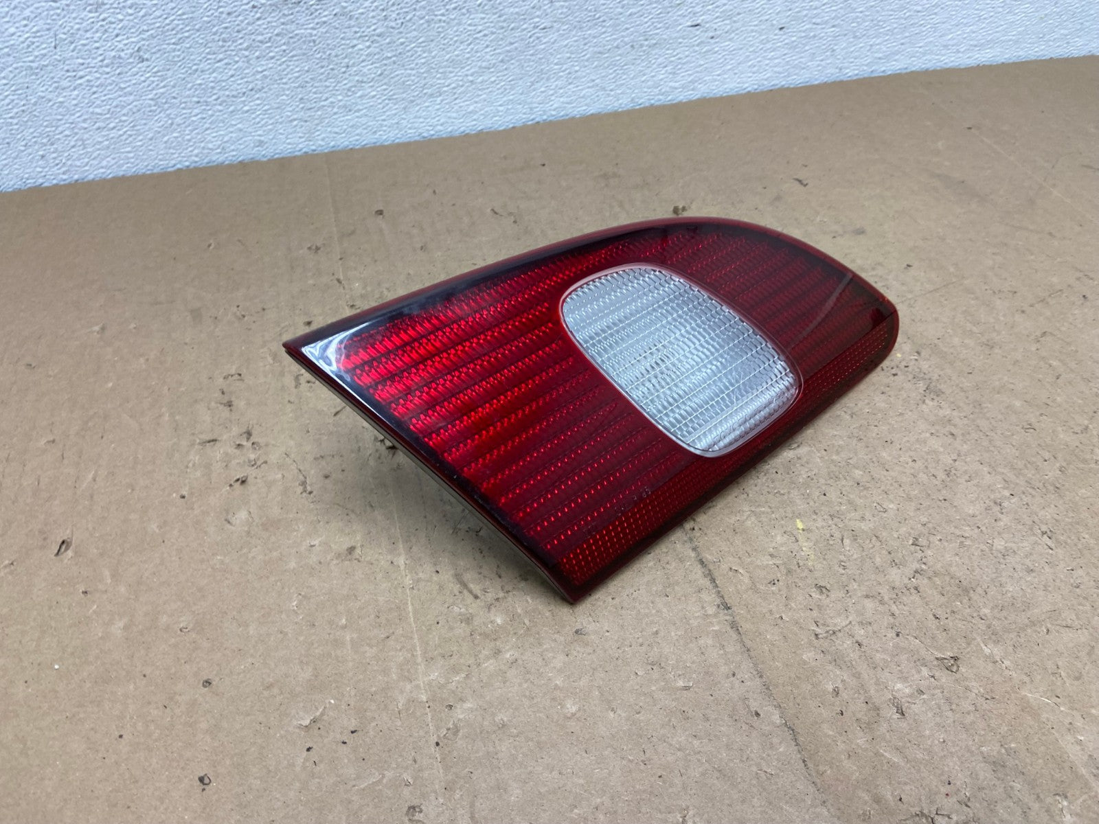 1998-2000 Toyota Corolla Left Driver LH Side Inner Tail light AC5917 LK2