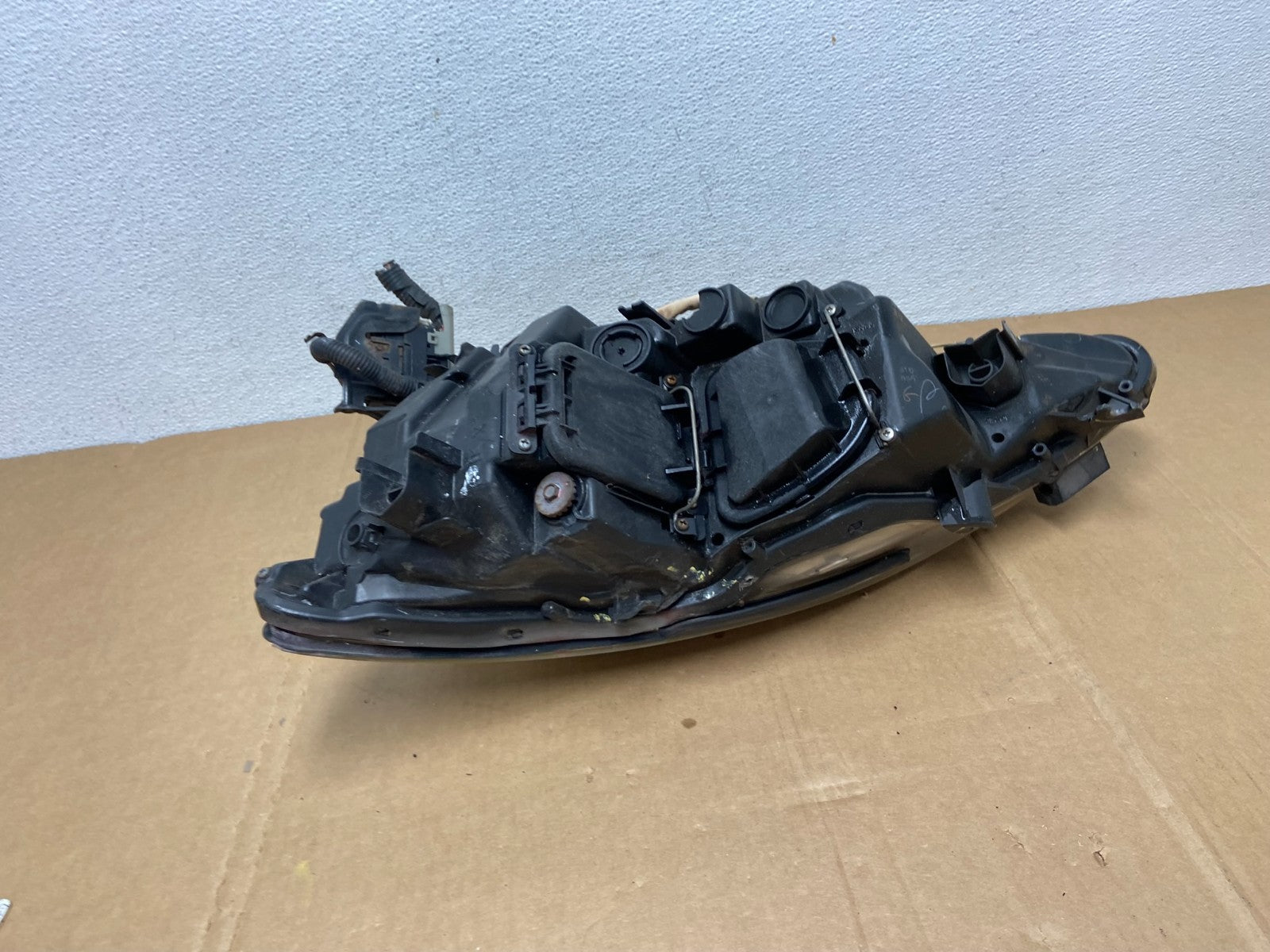 2006 - 2010 Lexus IS250 Right Passenger RH Side Halogen Headlight AC8378 DG16