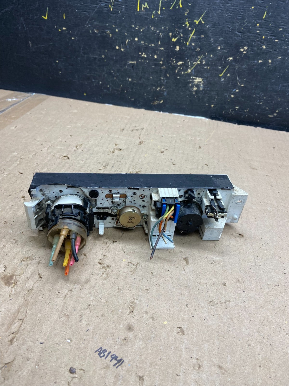 2001 - 2007 GMC Chevrolet Astro Express Climate Control A/C AB5382  DG3