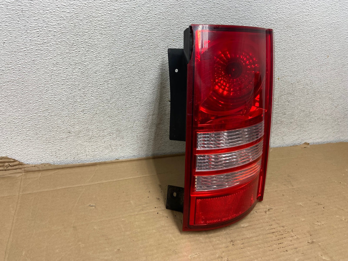 2008 - 2010 Chrysler Town And Country Right Passenger Tail Light AG9210 LK2