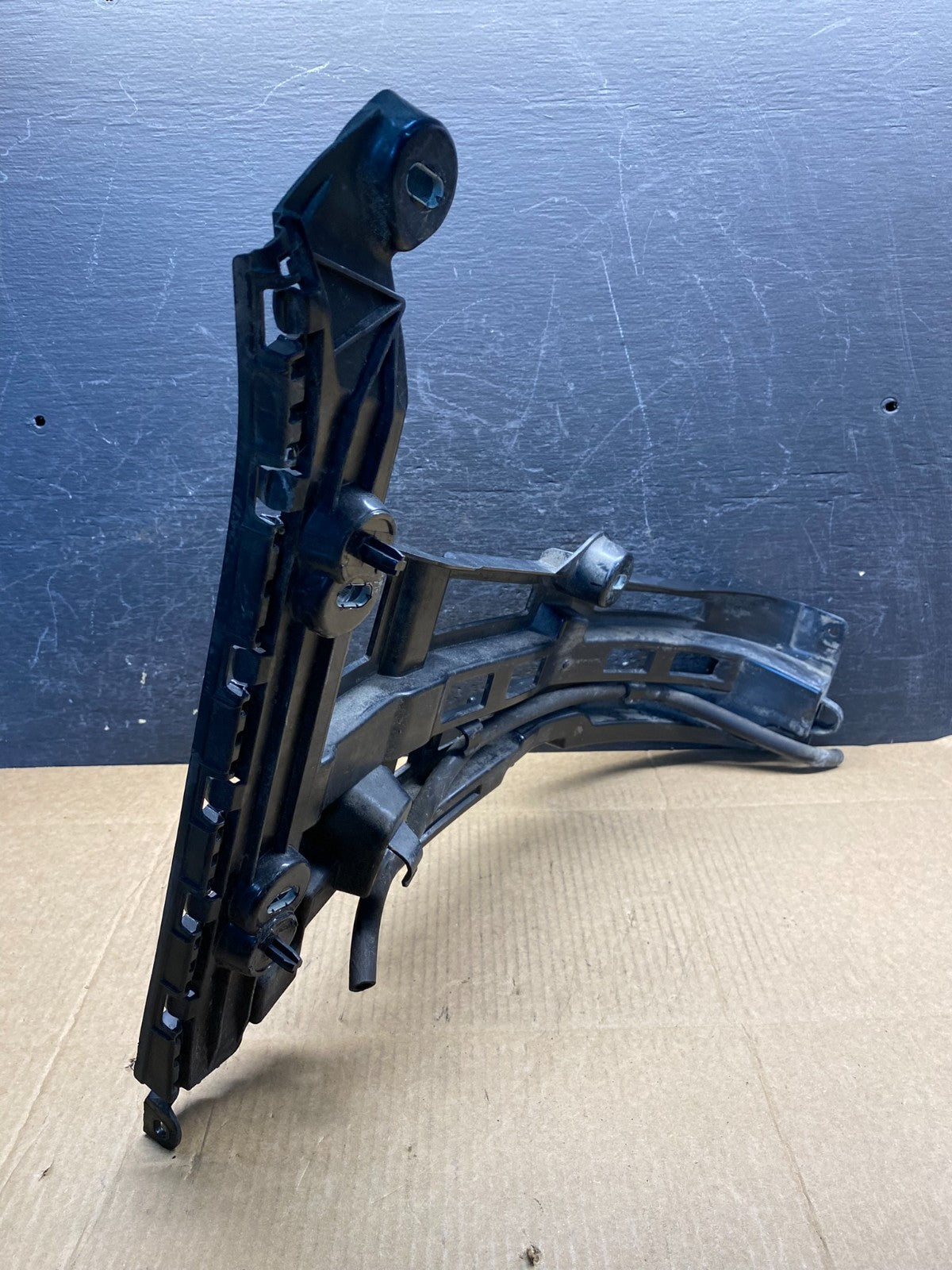 2015 to 2020 Mercedes_Benz W217 Rear Left Bumper Reinforcemen a2178850621 AH19883
