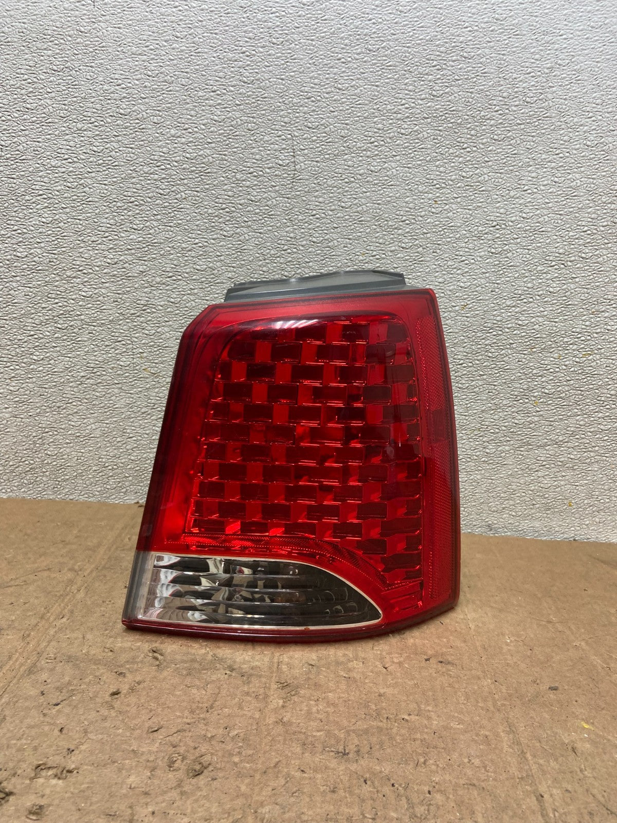 2010 2011 2012 Kia Sorento Right Passenger RH Side Tail Light Oem AA4193 DW0