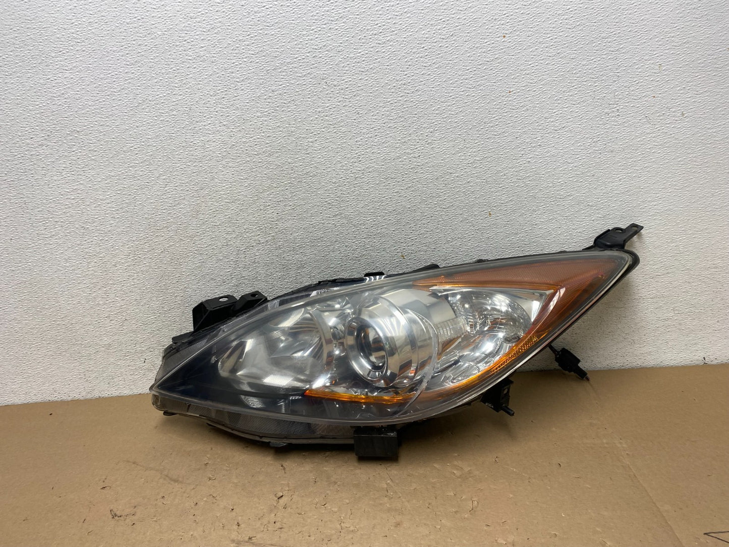 2010 - 2013 Mazda 3 Left Driver LH Halogen Headlight AG4311 DW0