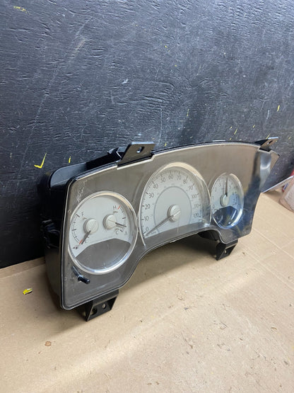 2007 to 2008 Chrysler Aspen Speedometer Cluster Gauge t9360 DG3