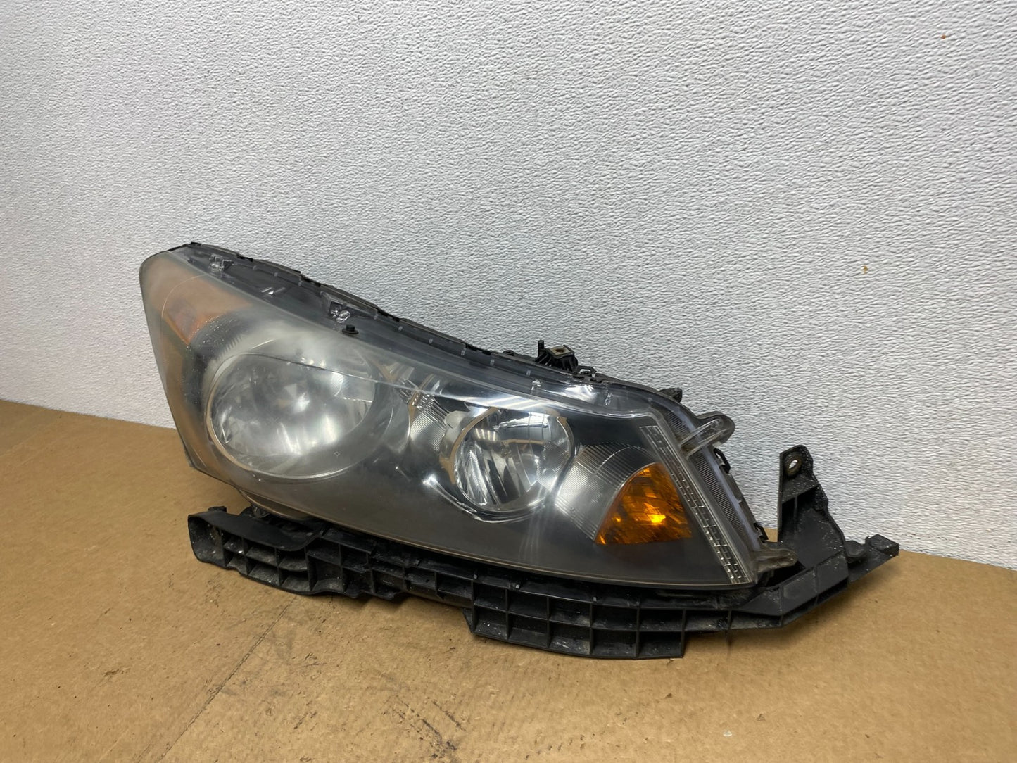 2008 to 2012 Honda Accord Sedan Right Passenger RH Headlight AC3242 DW1