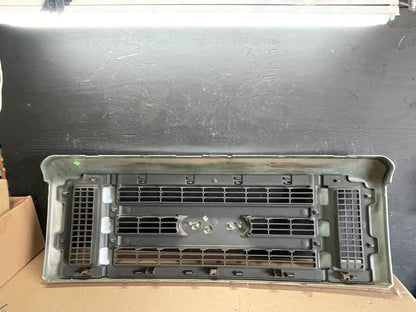 2008-2014 Ford Econoline E150 E250 Front Upper Chrome Grill Grille Oem M6345 DG8