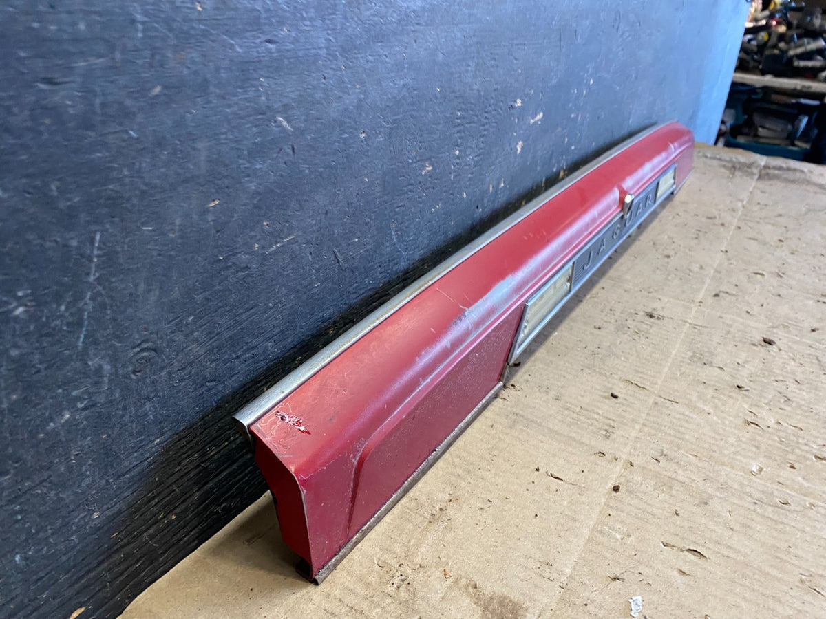 1986 to 1991 Jaguar Xjs Boot Lid Rear Plinth Section Fitting Panel U6475 PS2