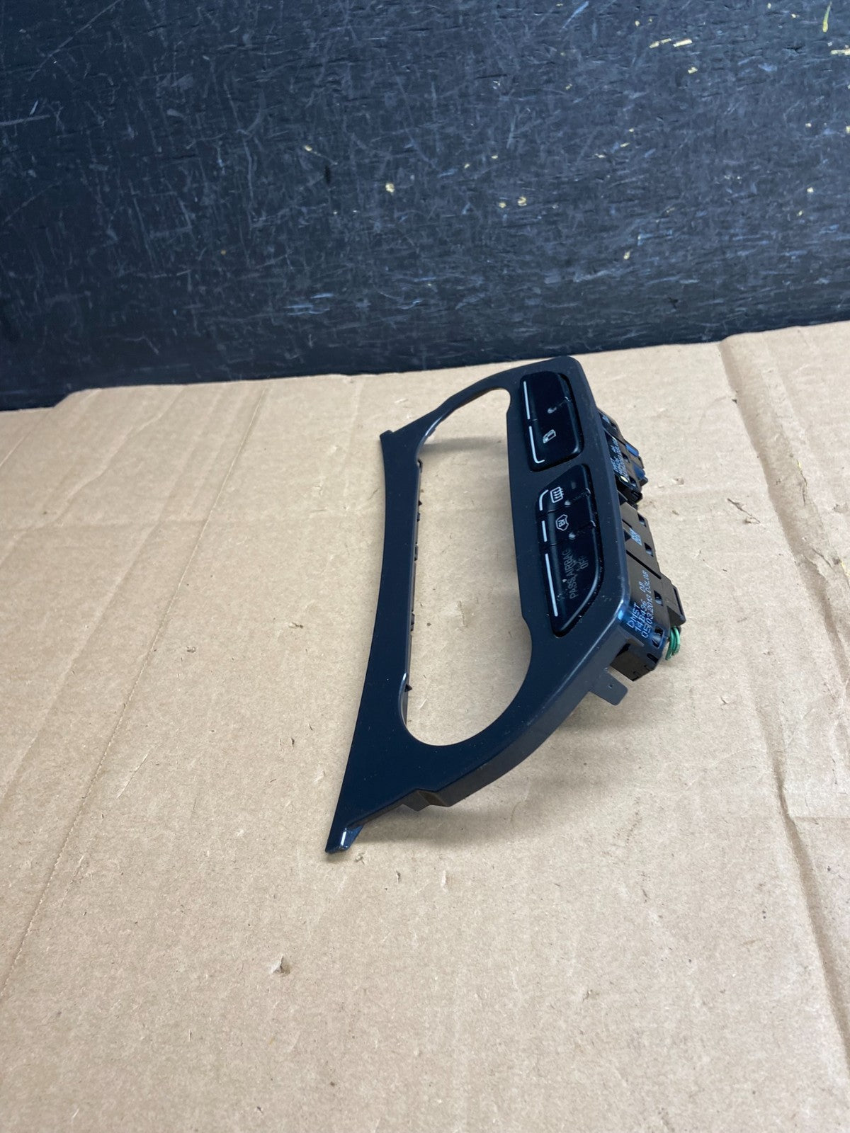 2013 to 2015 Ford Escape Heater AC Climate Control Bezel Trim Switches AI6025 DG1