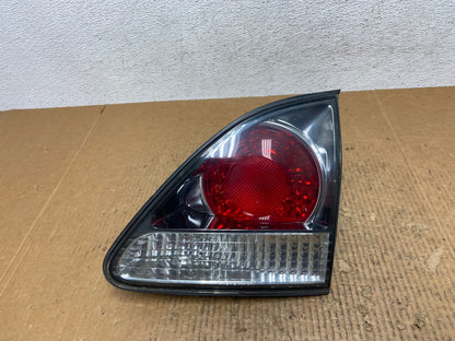 2000-2003 Lexus RX300 Right Passenger Side Rear Inner Tail Light AE2689 LK0