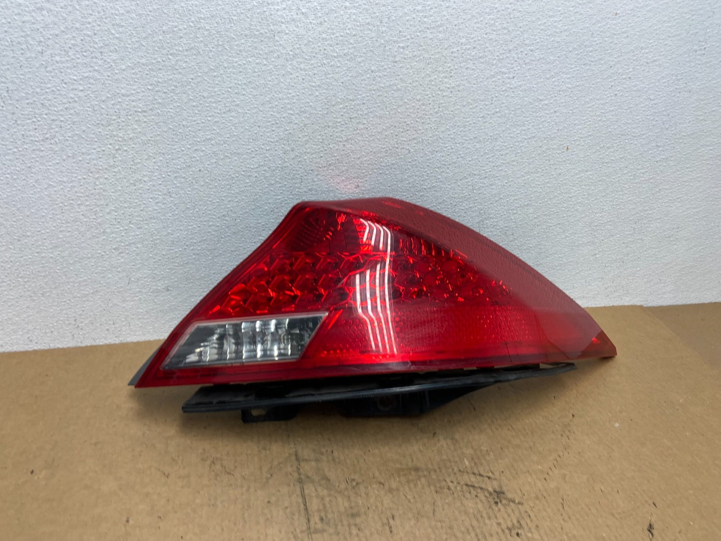 2006-2007 Honda Accord Coupe Right Passenger RH Side Tail light Oem AC3162 DW0
