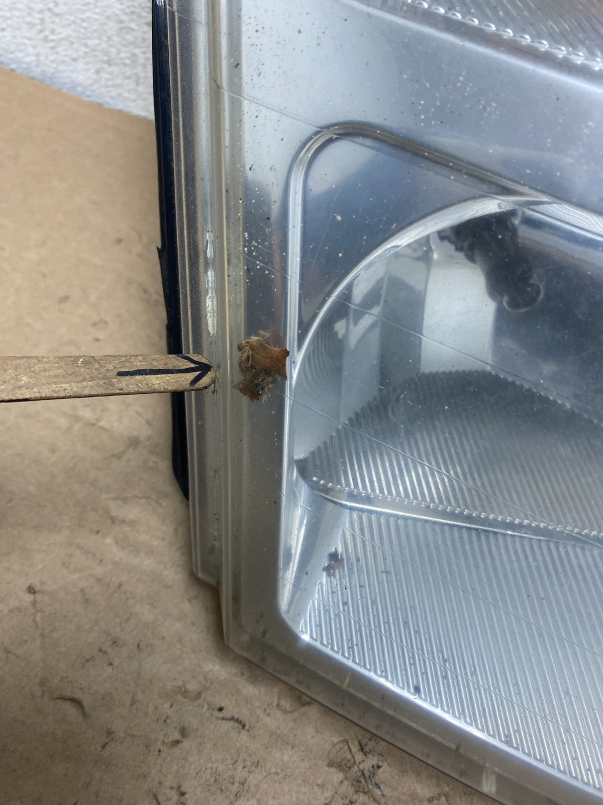 2010 to 2013 Ford Transit Connect Right Passenger Side Headlight AI0999 DW6