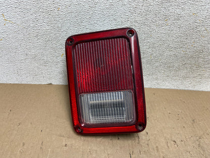 2007 - 2018 Jeep Wrangler Right Passenfer RH Side Tail Light AH6022 DG0