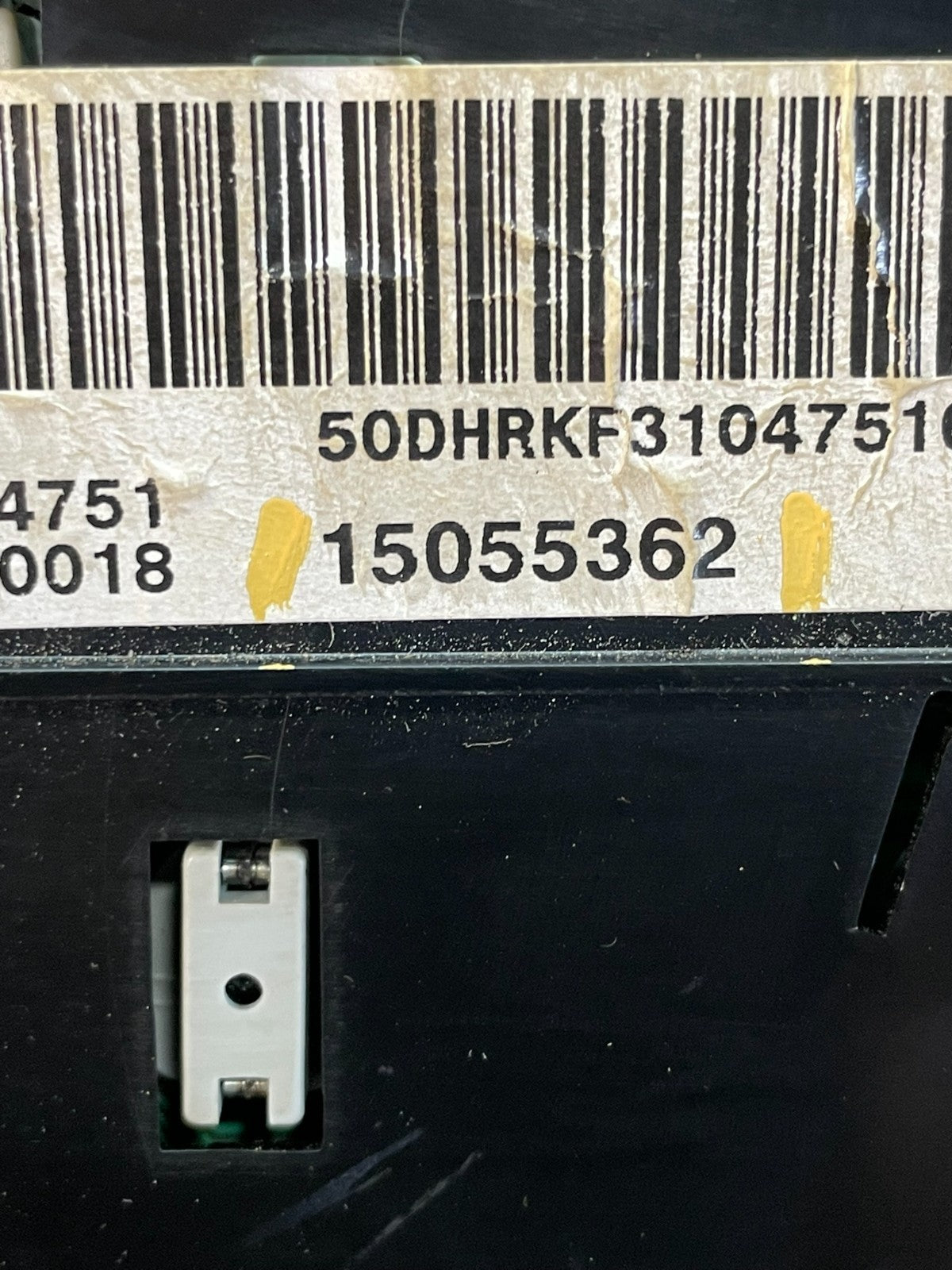 2002 GMC Yukon Speedometer Cluster Gauge AE3351 DG8