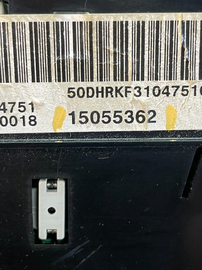 2002 GMC Yukon Speedometer Cluster Gauge AE3351 DG8