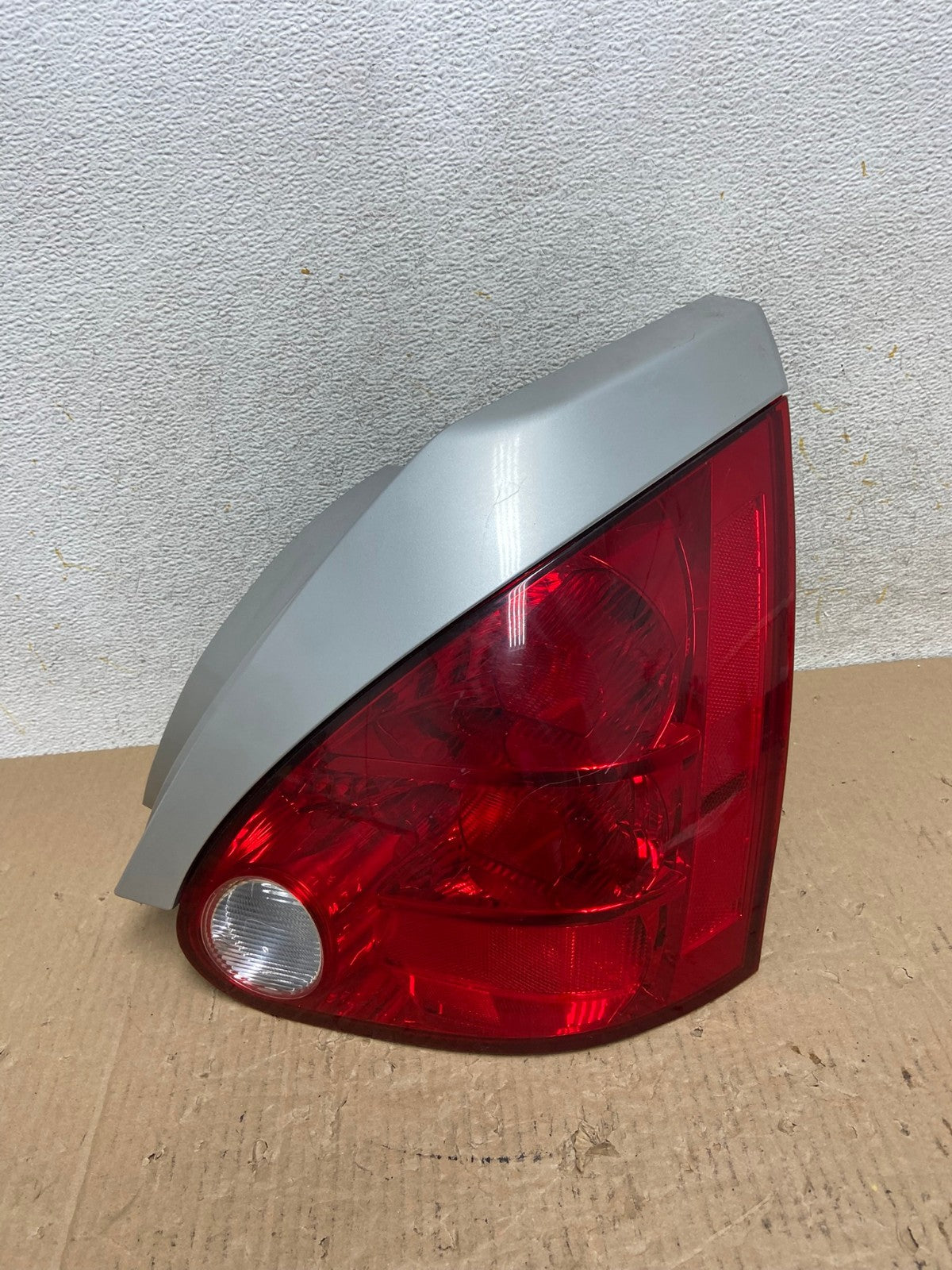 2004 2005 2006 2007 2008 Nissan Maxima Right Passenger Tail Light AI1316 LK0