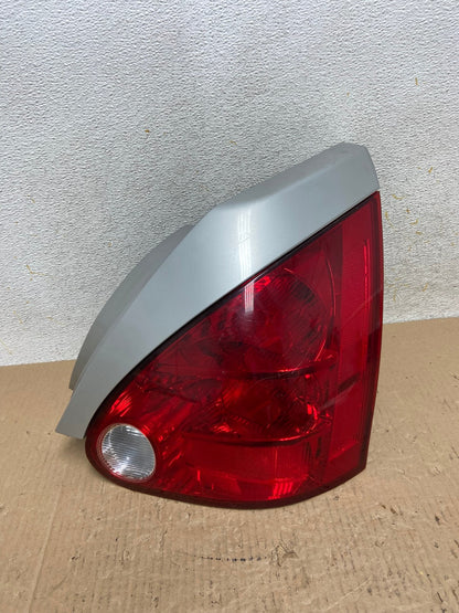 2004 2005 2006 2007 2008 Nissan Maxima Right Passenger Tail Light AI1316 LK0