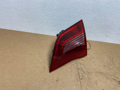 2009-2014 Volkswagen Routan Right Passenger Rh Side Inner Tail Light AC3122 LK2