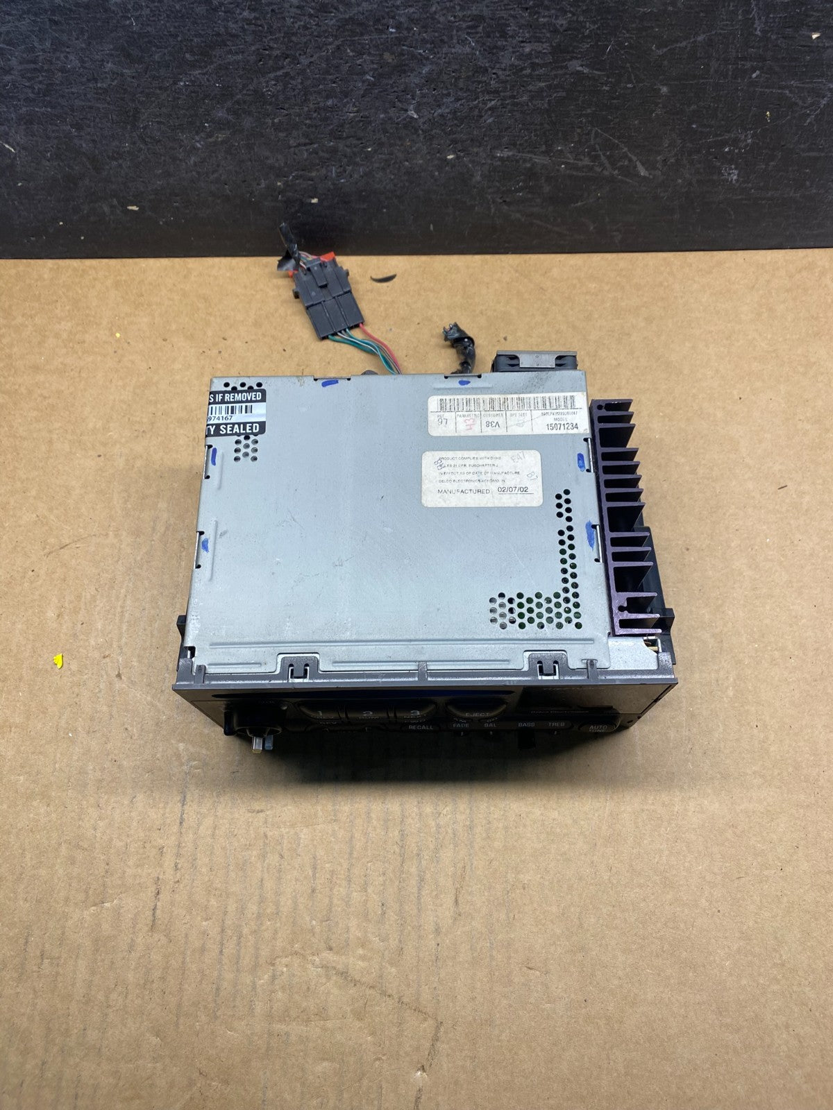 1995 to 2002 GMC Chevy Truck Yukon Silverado AM FM Radio ah4987 DG4