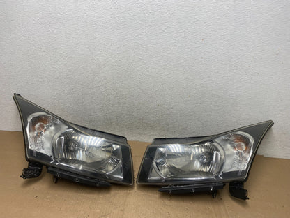 2011 to 2015 Chevrolet Cruze Halogen Left+Right Set Headlights AG4762 DW0