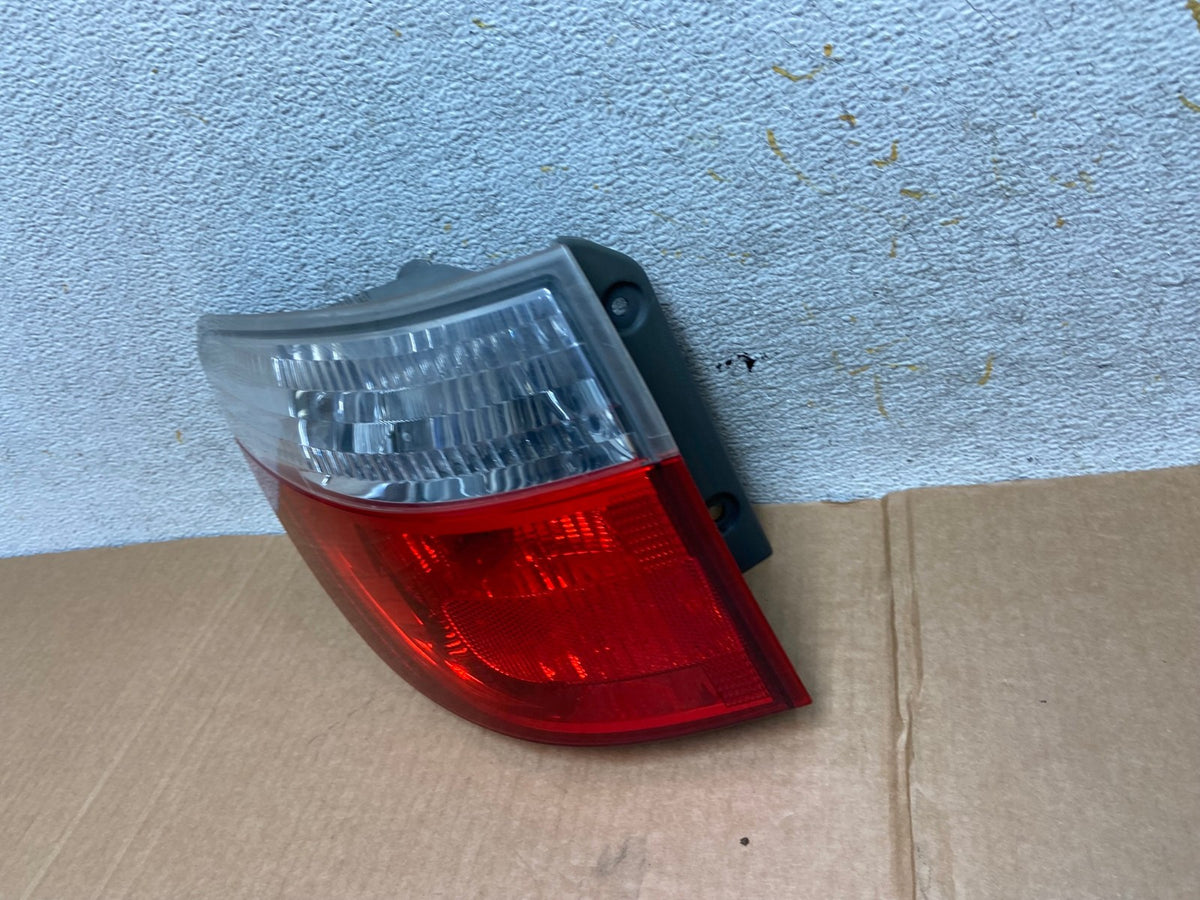 2011 to 2013 Dodge Durango Left Driver LH Side Side Tail Light AI3761 LK1