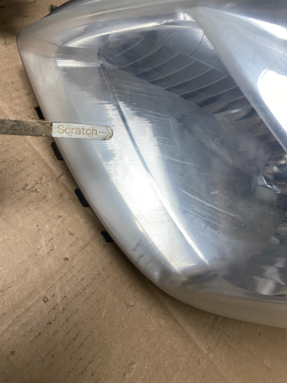 2004-2005 Toyota Prius Left+Right Side Xenon Headlights W0797 DW5