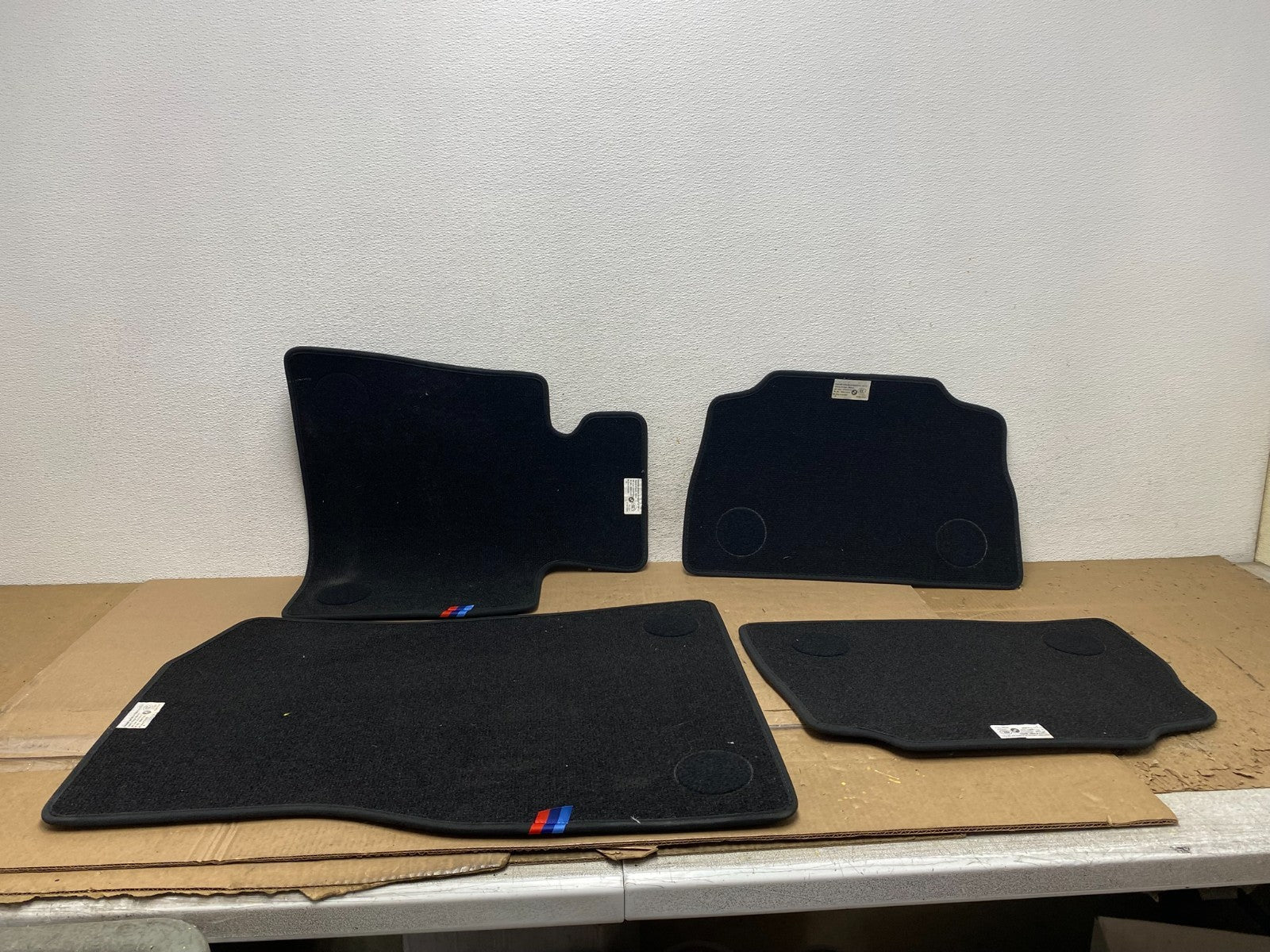 2020 to 2024 Bmw X6M Front And Rear Floor Mat Set Black AE6901 DG3