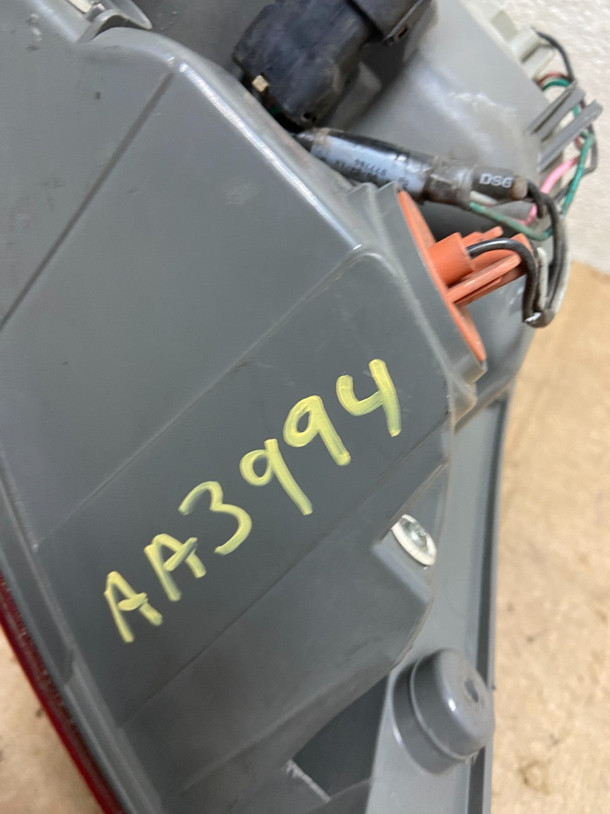 2010 2011 2012 Kia Sorento Right Passenger RH Side Tail Light Oem AA3994 DW7