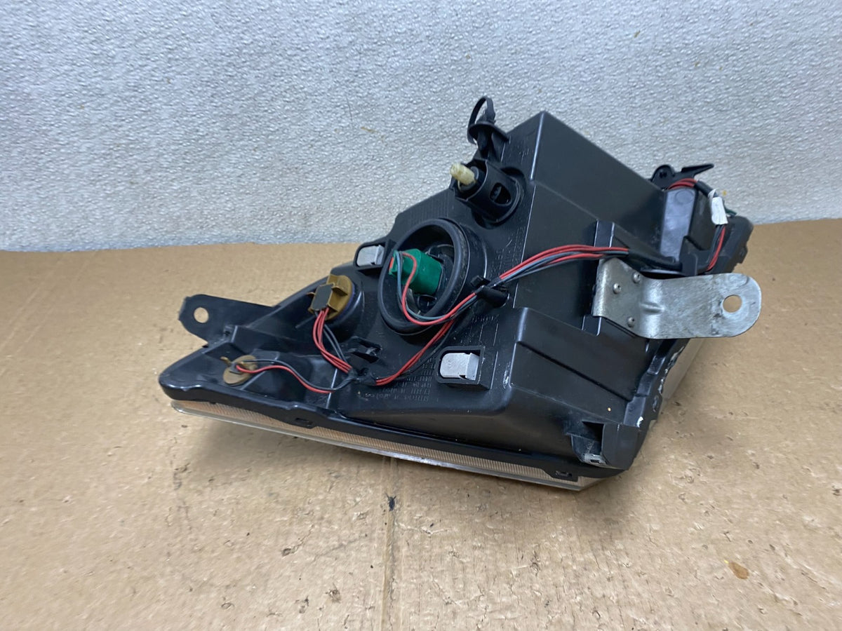 2010-2012 Nissan Sentra Halogen Left Driver LH Black Headlight V3053 DW9