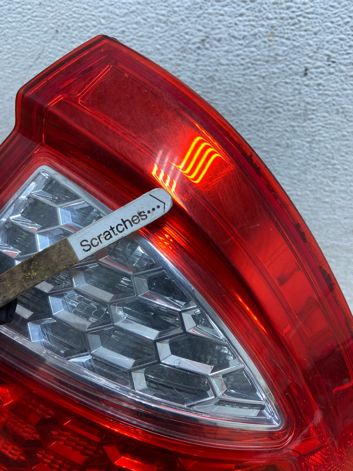 2010 2011 2012 Ford Fusion Right Passenger Side Tail Light AE3013 lK3