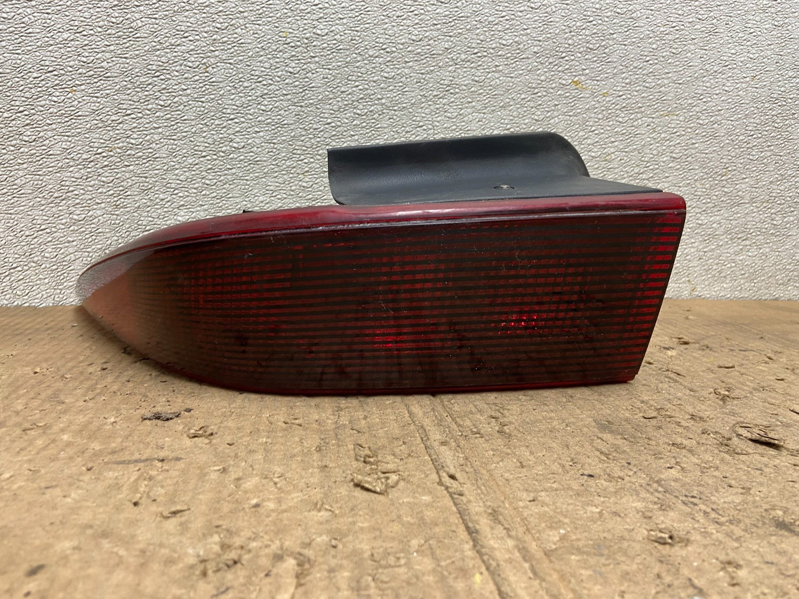 1992 to 1998  Buick Skylark Left Driver LH Side Tail Light Oem AA8522 DG0