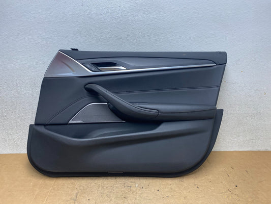 2017 - 2020 BMW 540I 530i G30 Front Passenger Right Side  Door Panel t5247 DG0