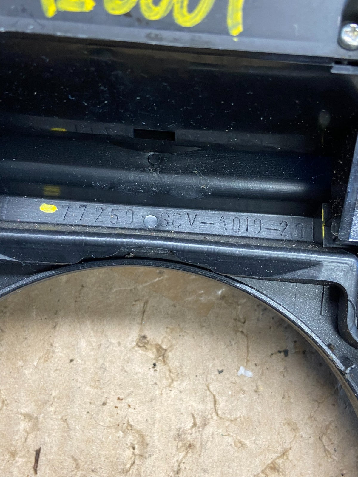 2003 to 2008 Honda Element Radio Climate Control Shifter Bezel ae2001 DG8