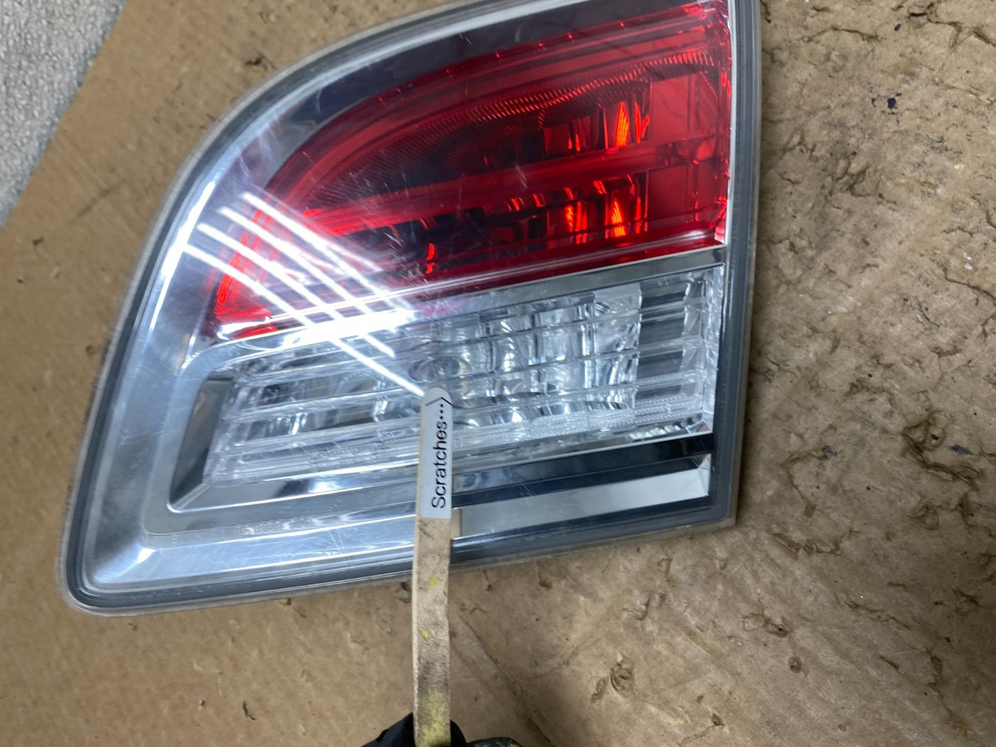 2007 2008 2009 Mazda Cx-9 Right Passenger Rh Side Inner Tail Light Oem Z1183 DW3
