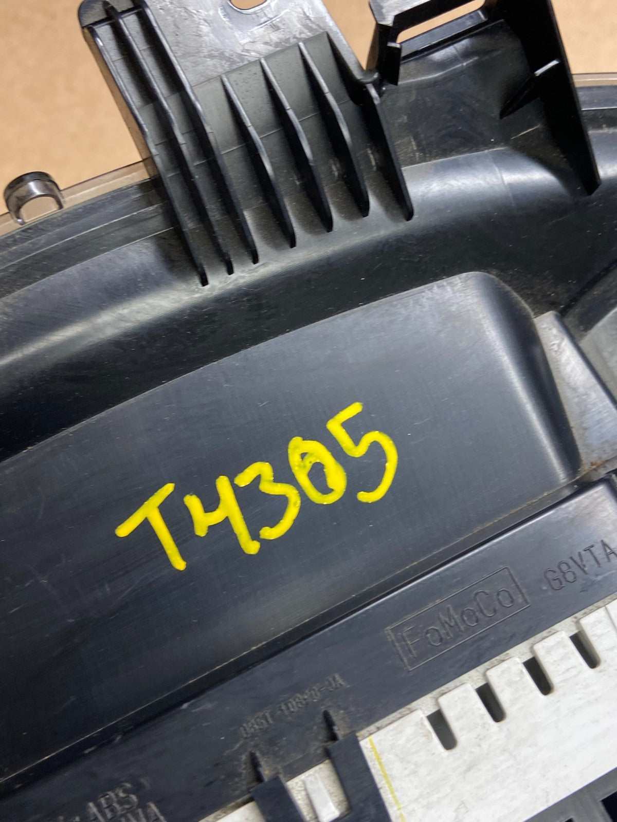 2013 to 2015 Ford Explorer Speedometer Cluster db5t-10849-jk T4305 DG6