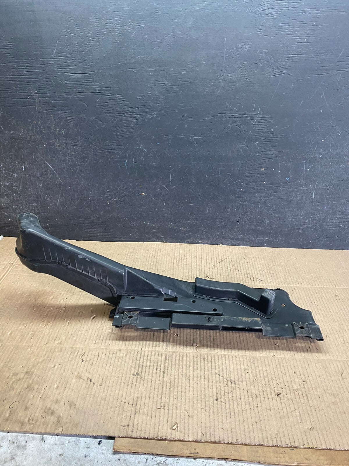 2003 to 2008 Nissan Murano Air Intake Cleaner Duct i3385 DG15