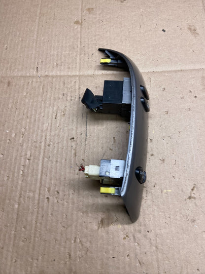 2004 to 2010 Toyota Sienna Left Side Climate Switches Bezel Trim Y2457 DG1