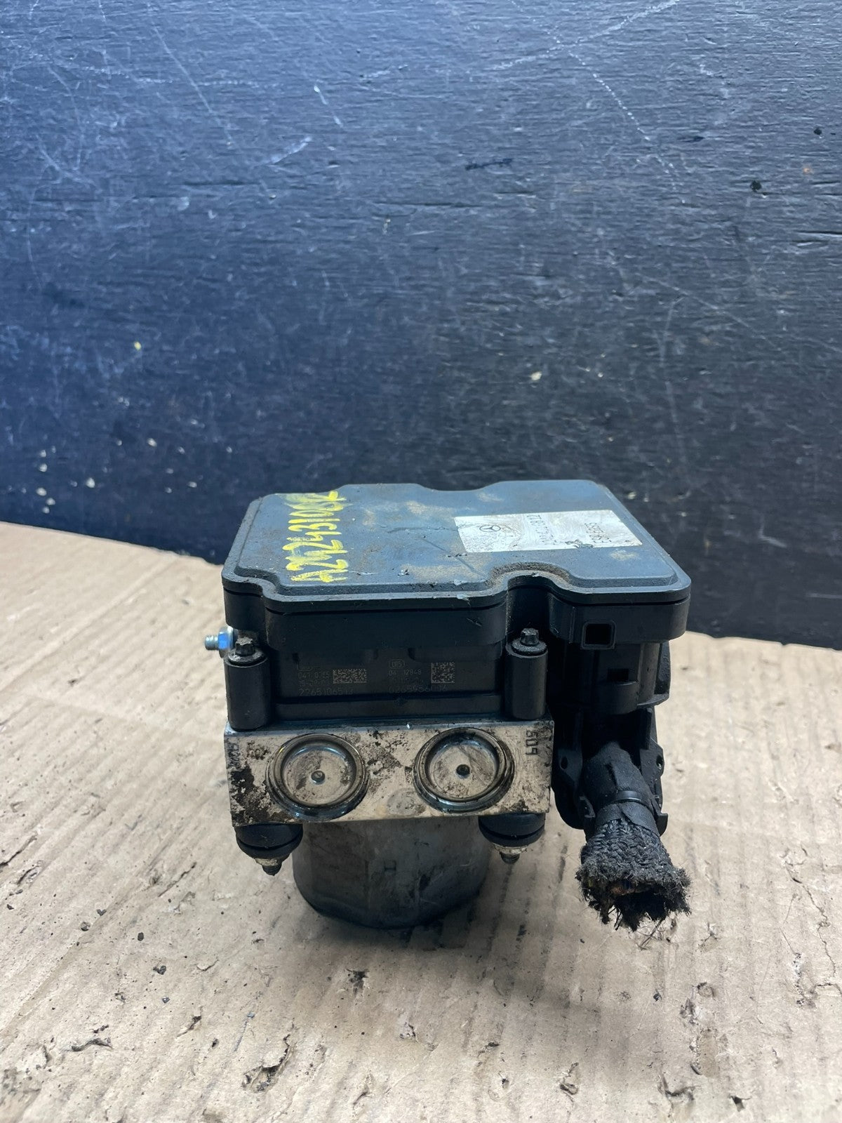 2014-2019 Mercedes B-Class W242 W246 ABS Brake Pump Control Module S4458 DG3