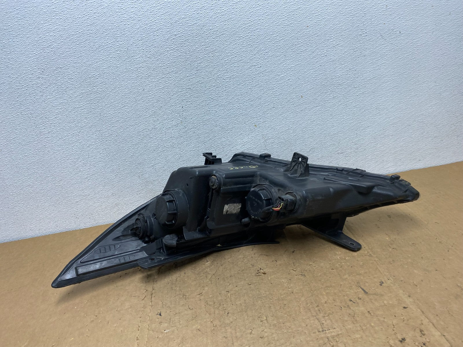 2011 - 2014 Hyundai Sonata Right Passenger Rh Side Headlight Halogen AD0685 DW4