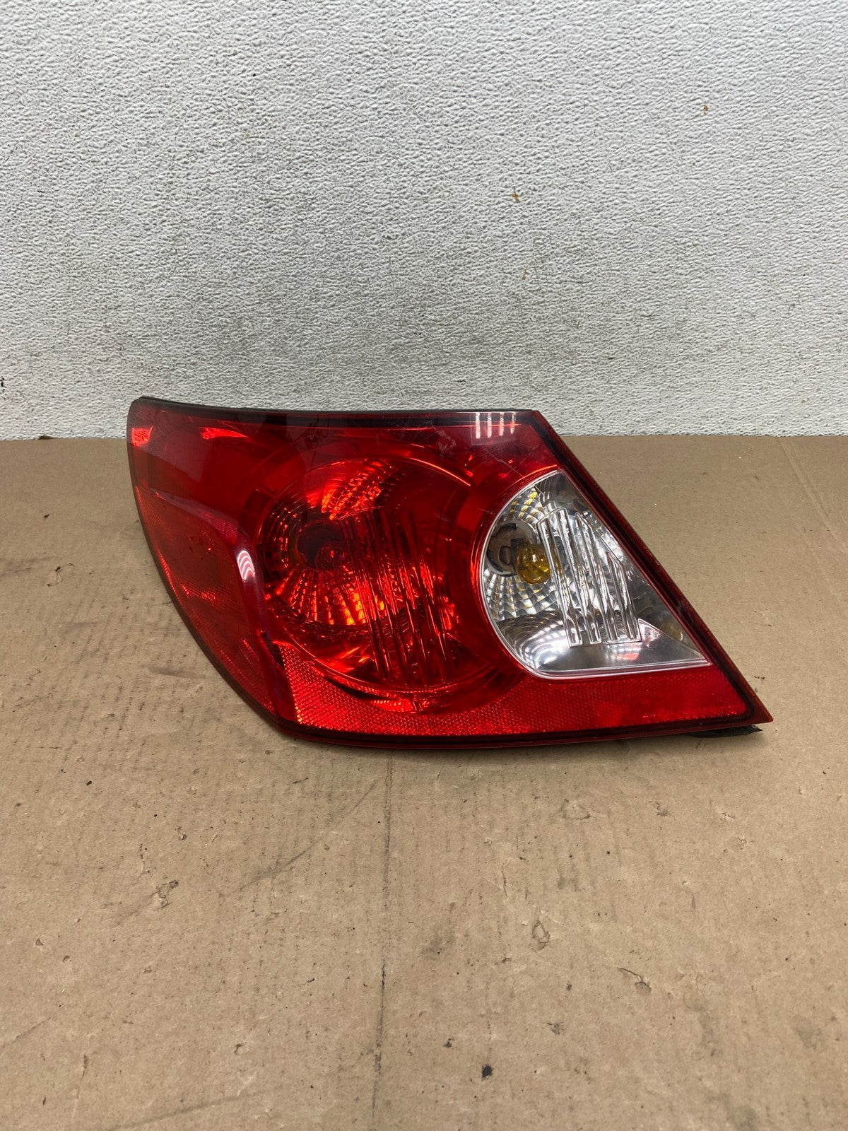 2008 Chrysler Sebring Convertible Left Driver LH Side Tail Light AG4695 GD0