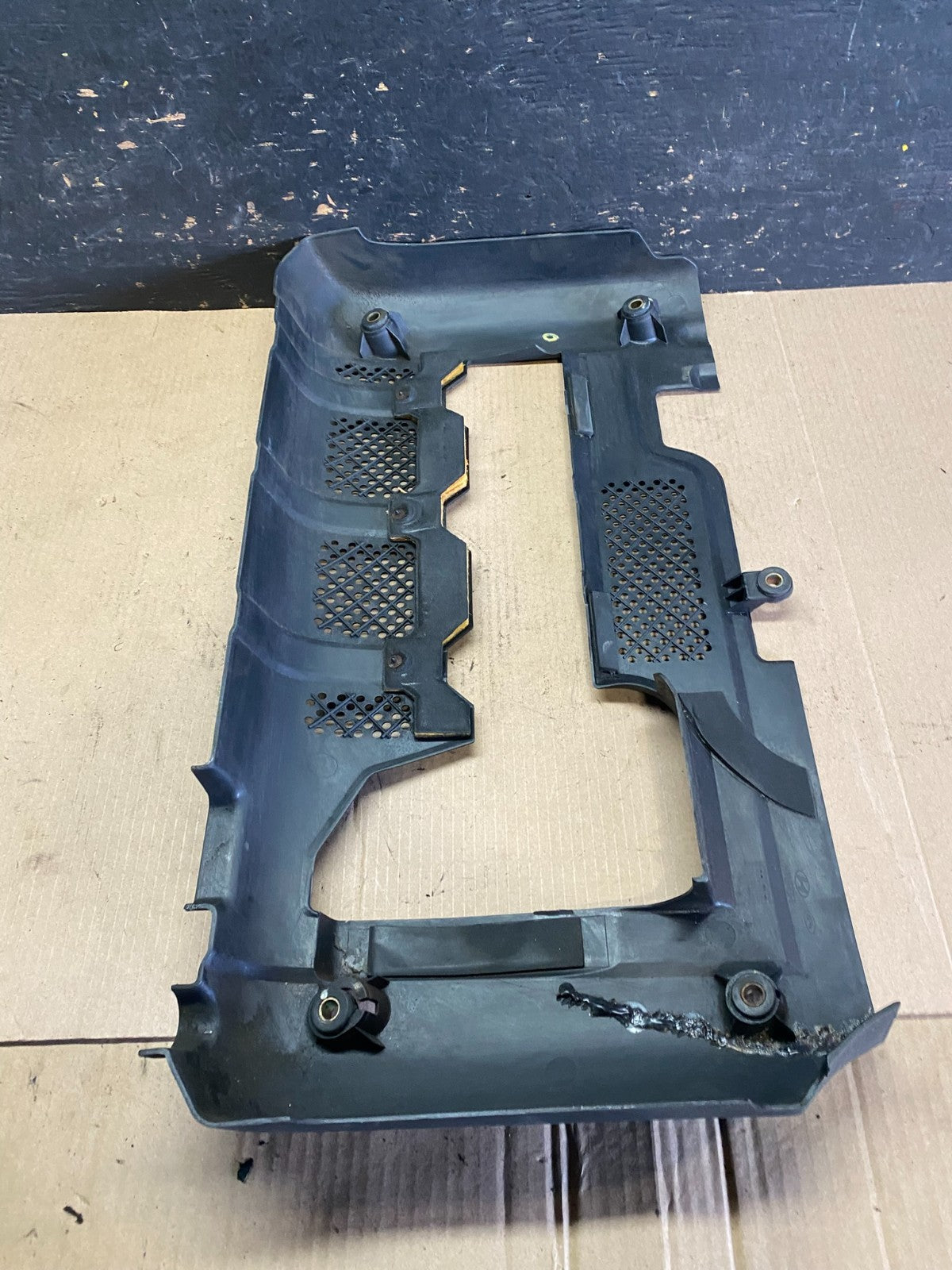 2001-2006 Hyundai Tiburon, Elantra 2.0L Engine Trim Cover S9764 DG7