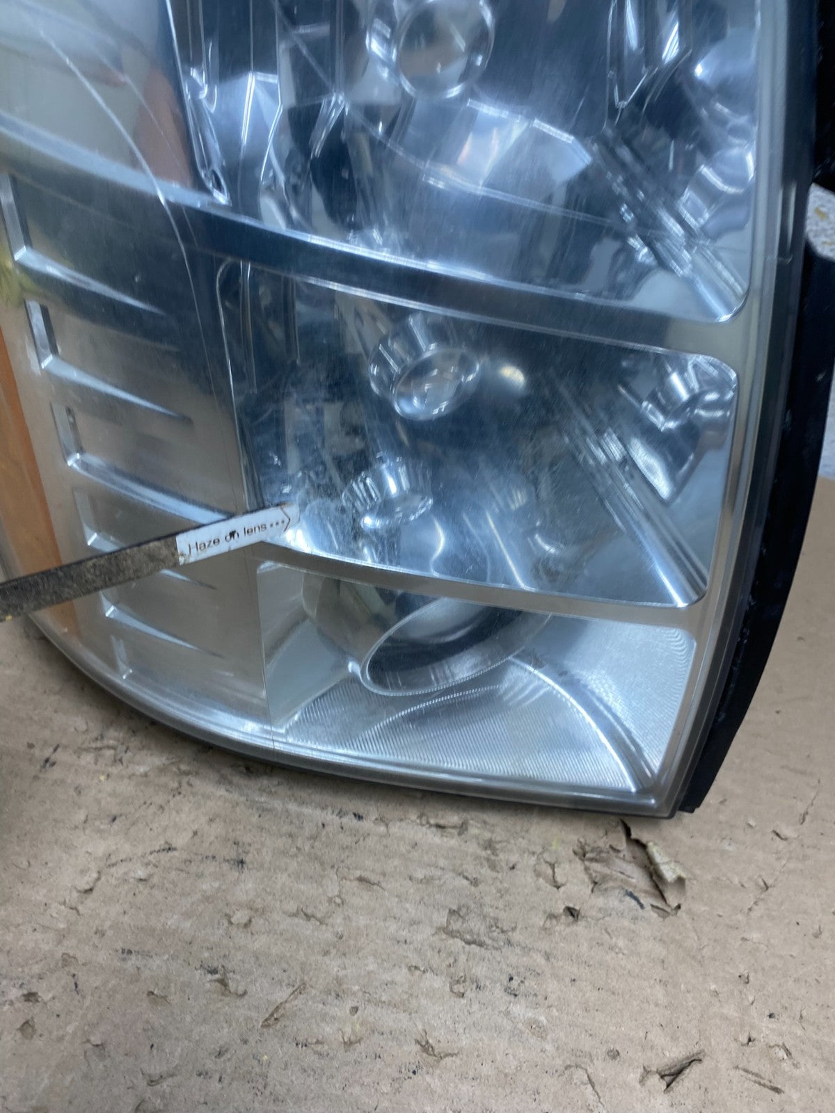 2007 - 2014 Cadillac Escalade Right Passenger Side Xenon HID Headlight AI1075 DW4