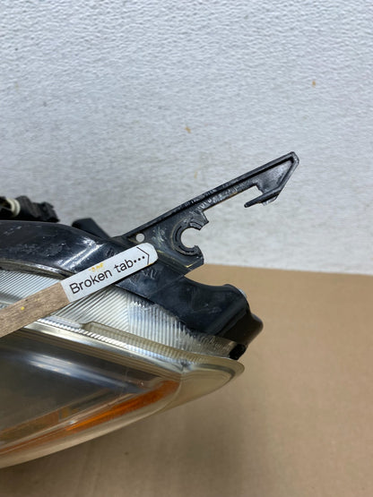 2008 to 2013 Nissan Rogue HID Xenon Headlight Left Driver Lh Side AE6633 DW7
