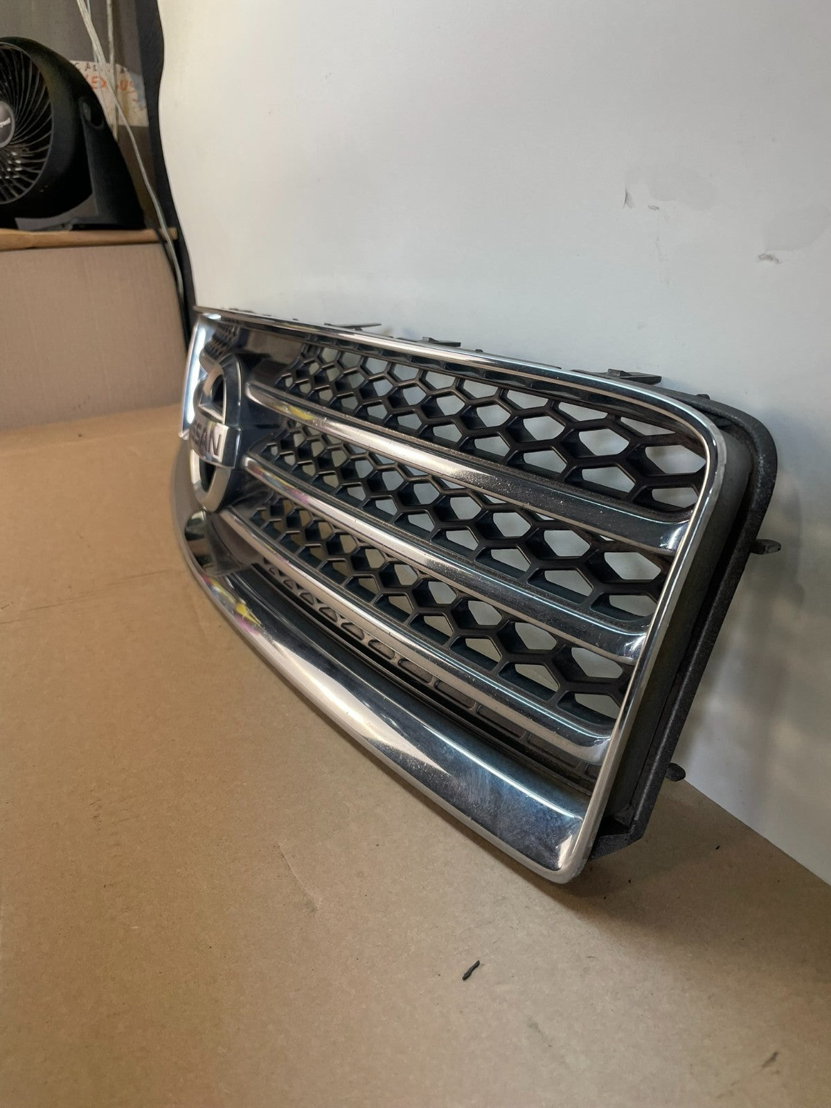 2009 to 2011 Nissan Maxima Front Upper Grill Grille 62070-9N00A AG0992 DG1