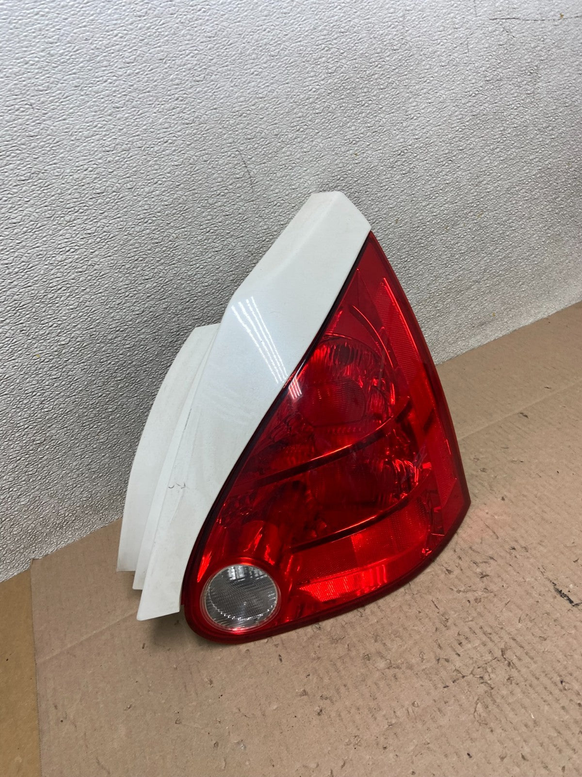 2004 2005 2006 2007 2008 Nissan Maxima Right Passenger Tail Light Oem Z4060 DW2